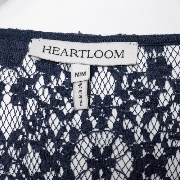 🍍5/$10 Heartloom Airlia cut out shoulder dress - Picture 11 of 11